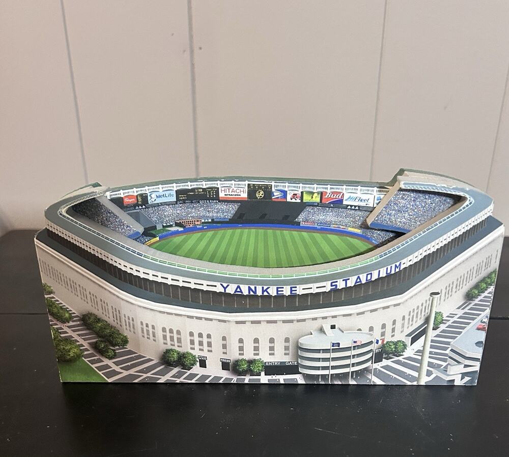 2000 Home Fields Yankee Stadium 3D Replica Model New York Yankees MLB Vintage